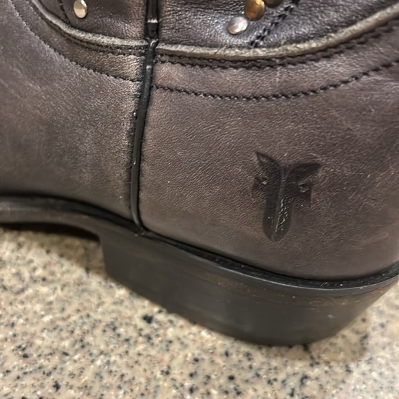 Frye Vintage Cowboy Boots! - Picture 5 of 7